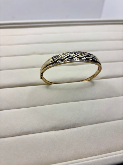 10K Gold Baguette Style Bangle | Empire Jewelry and Loan