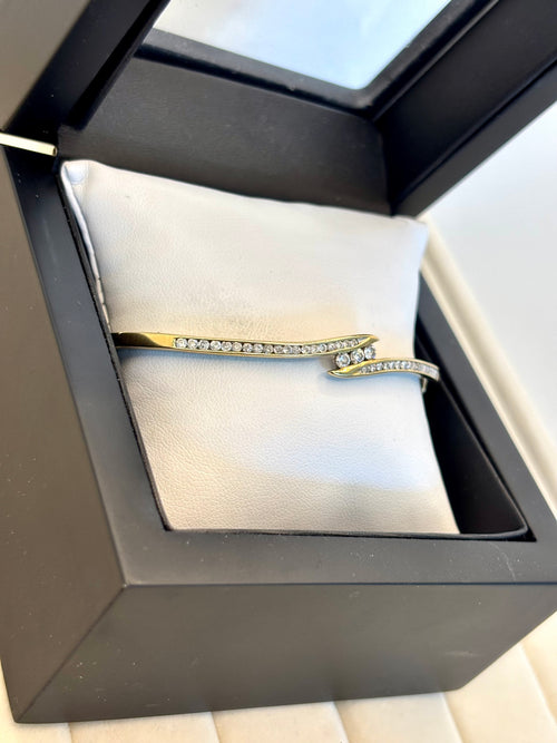 10K Yellow Gold Natural Diamond Bangle Bracelet | Empire Jewelry and Loan