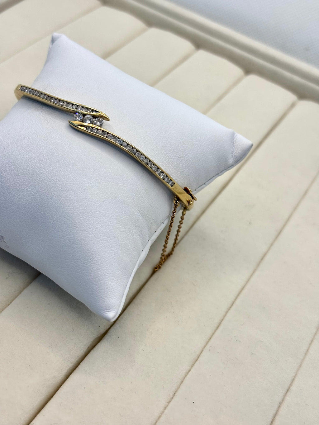 10K Yellow Gold Natural Diamond Bangle Bracelet | Empire Jewelry and Loan