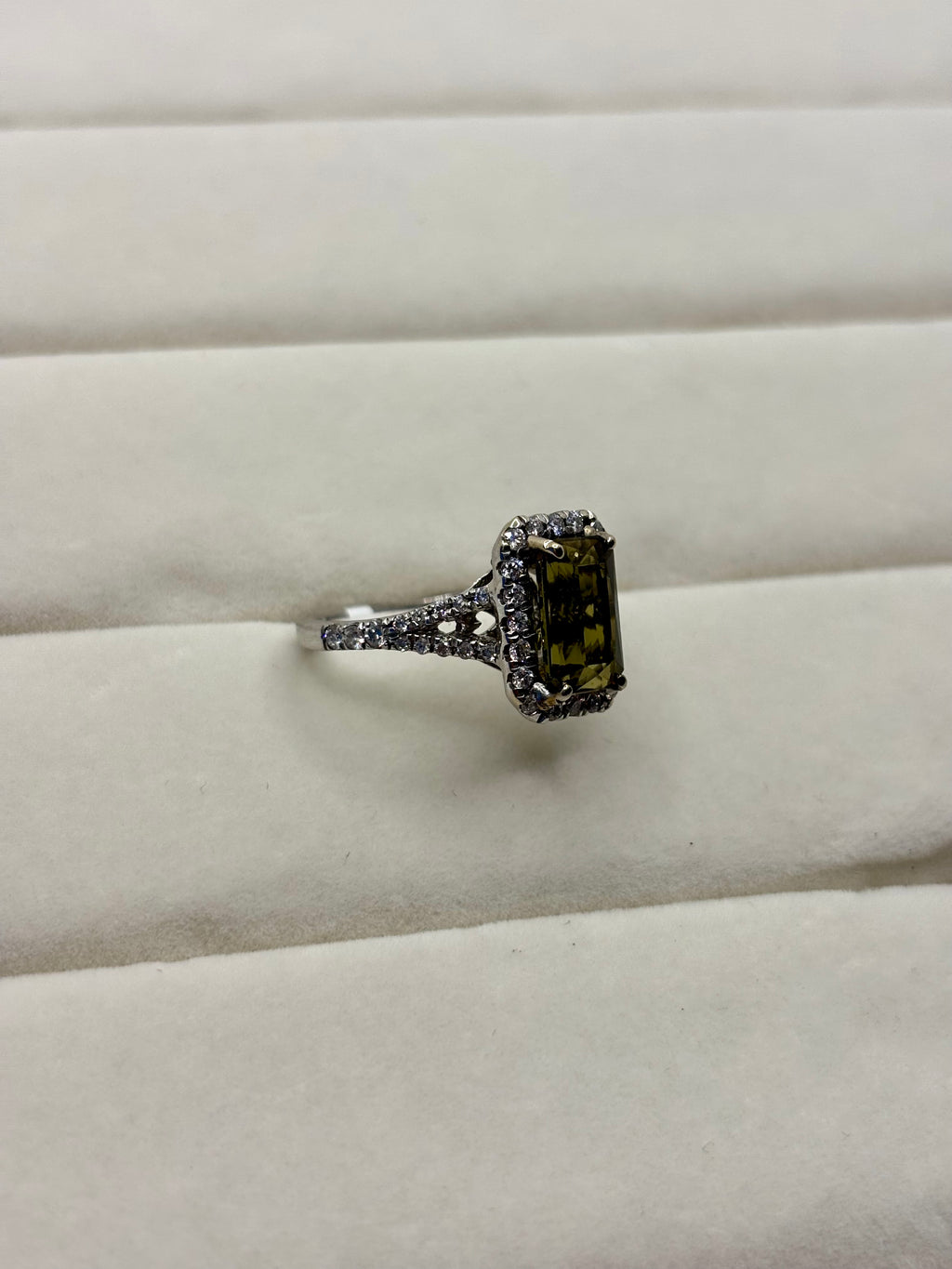 14K Gold Green Tourmaline Ring | Empire Jewelry and Loan