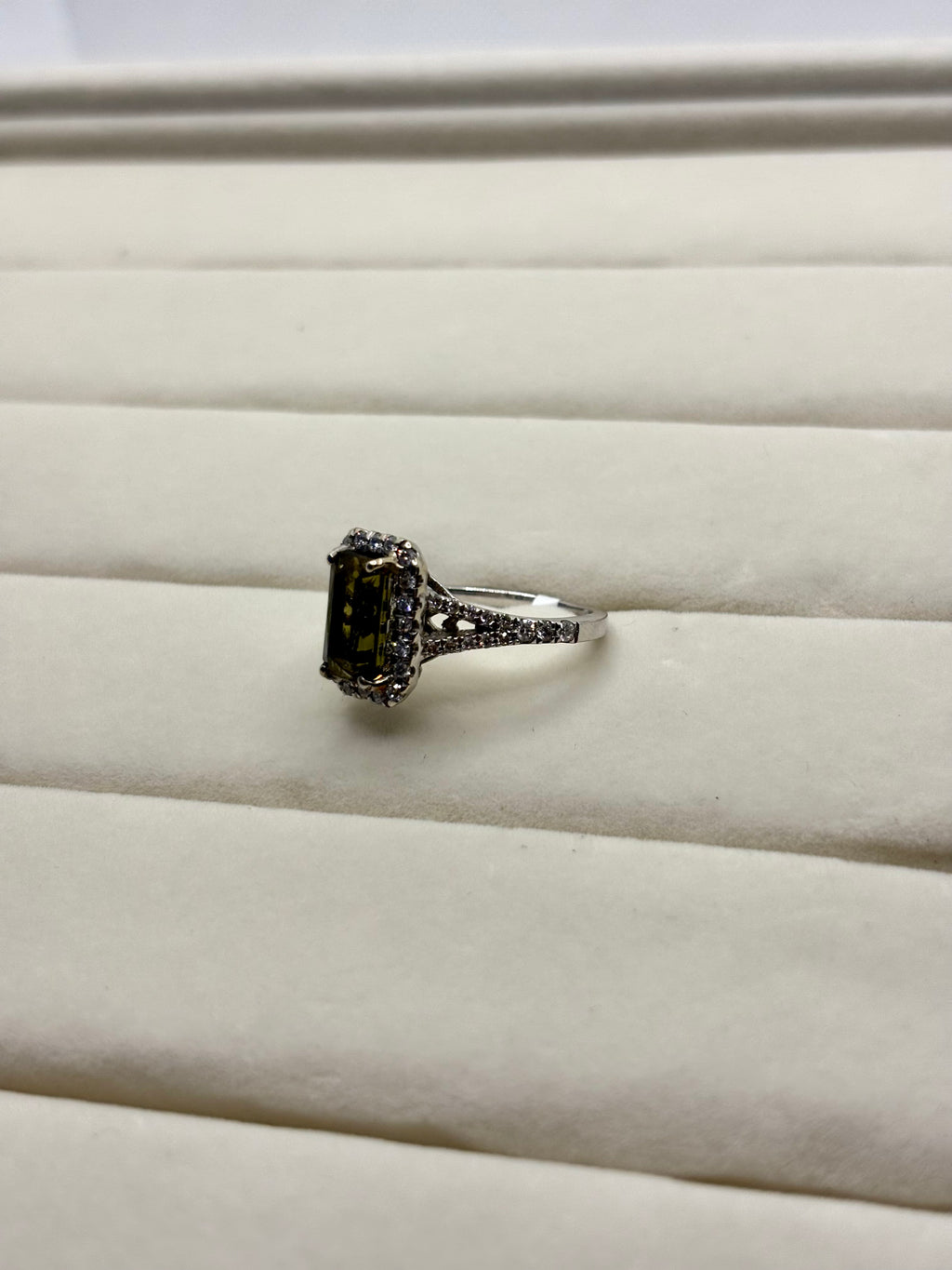14K Gold Green Tourmaline Ring | Empire Jewelry and Loan