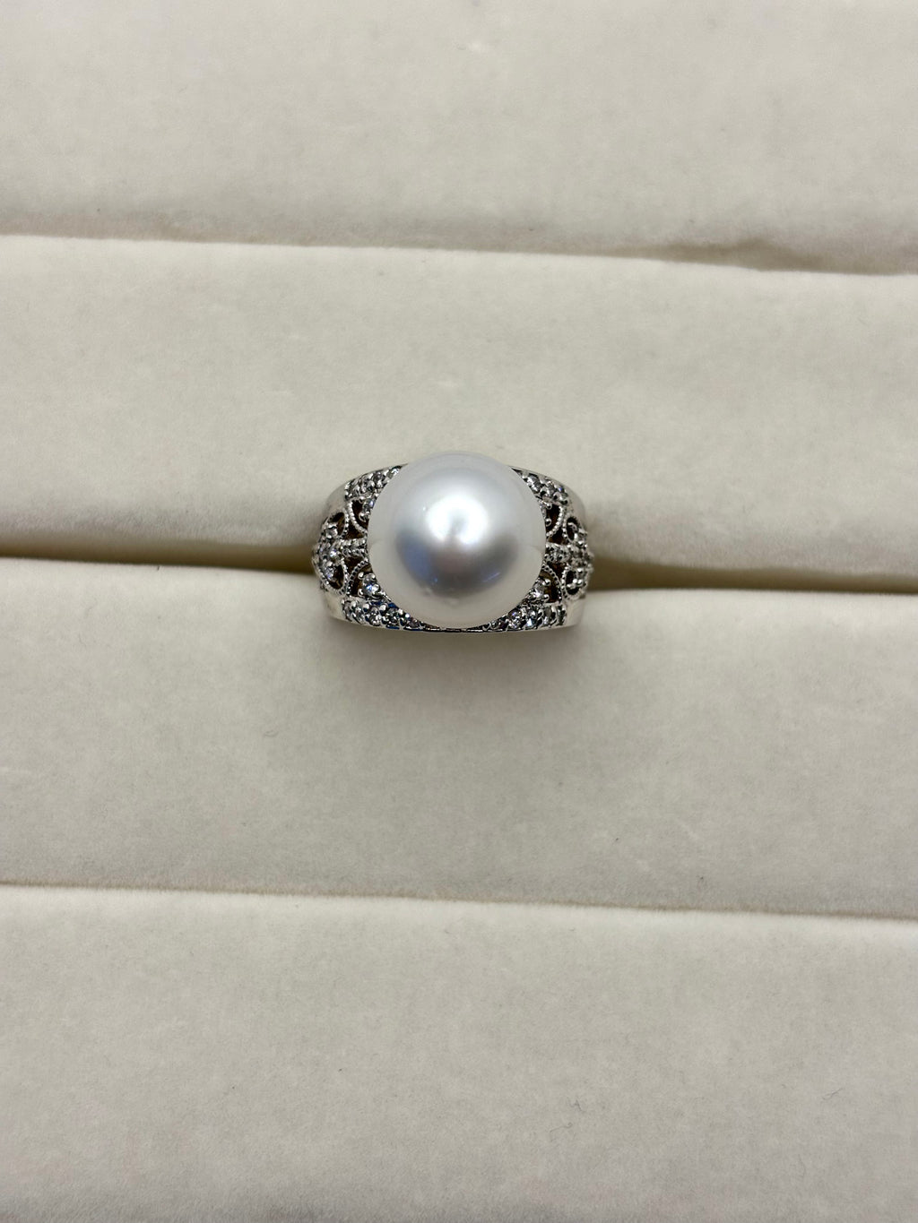 14K White Gold Pearl and Diamond Ring | Empire Jewelry and Loan
