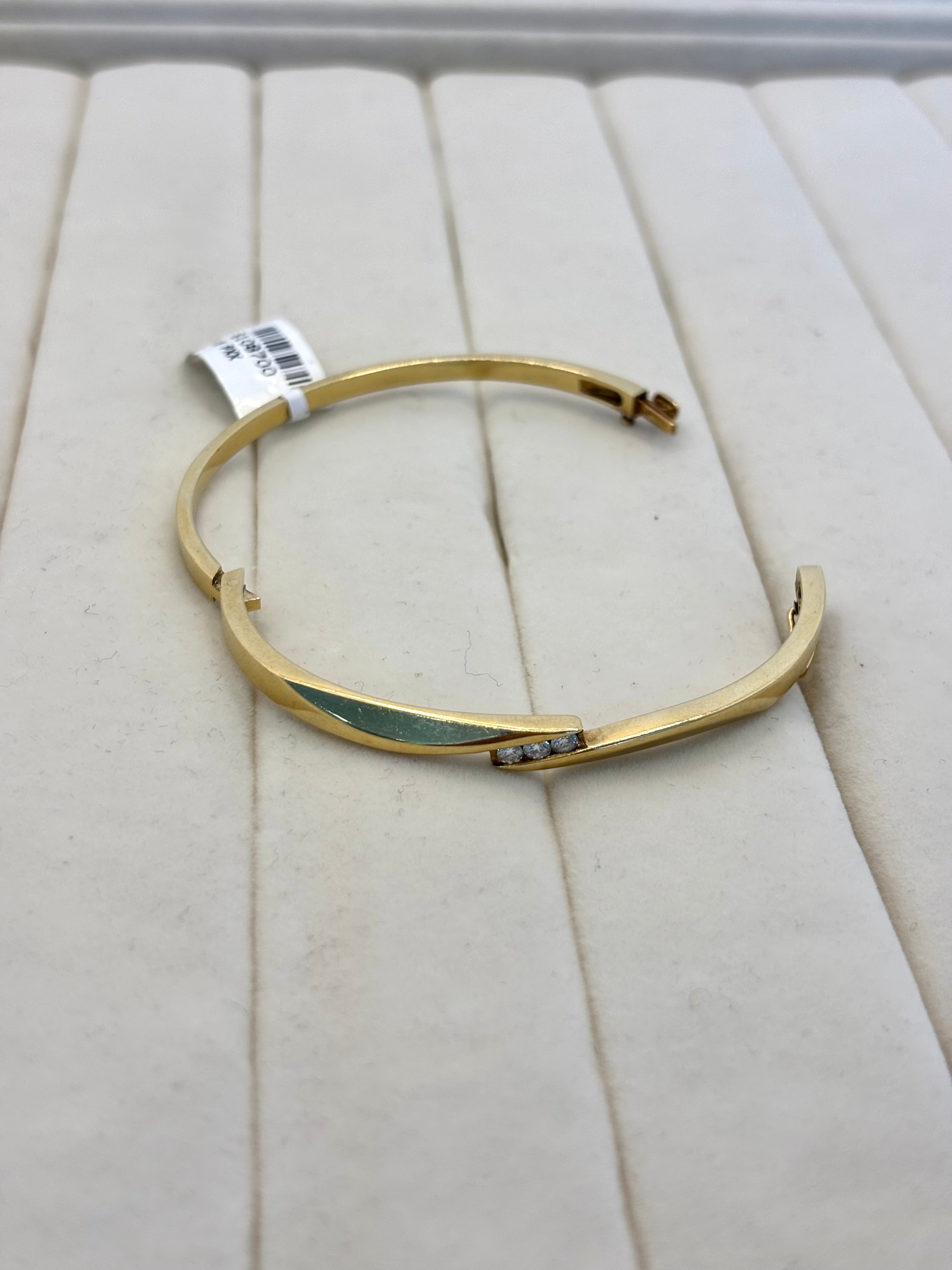 14K Yellow Gold Bangle 3 Natural Diamonds | Empire Jewelry and Loan