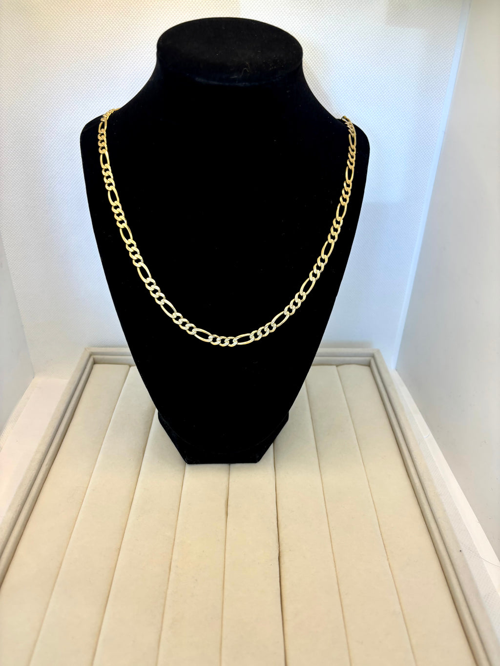 14K Yellow Gold Figaro Link Chain | Empire Jewelry and Loan