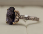 18k White Gold Oval Tanzanite and Diamond Ring