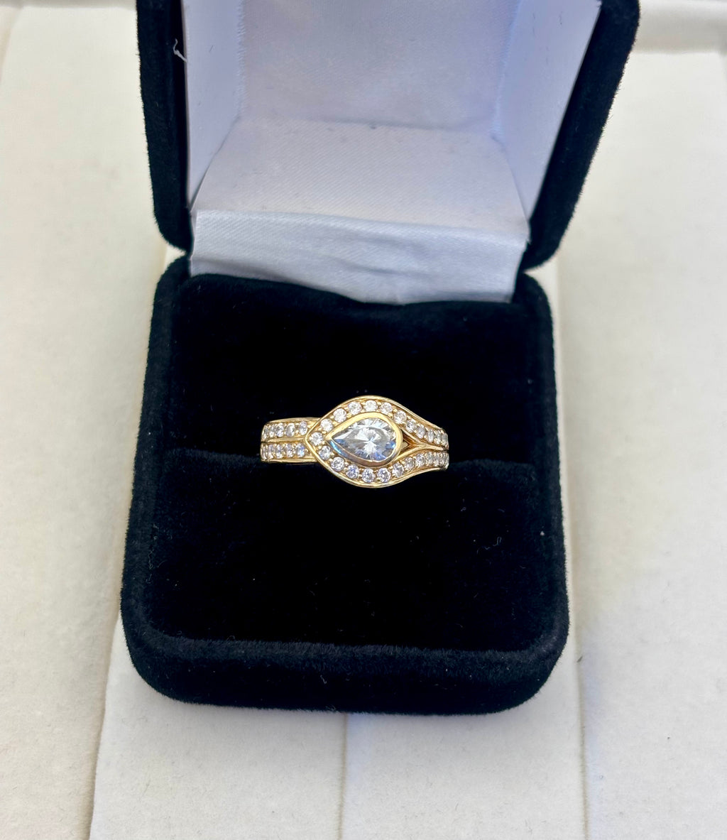 14k Yellow Gold Pear Cut Halo Ring
