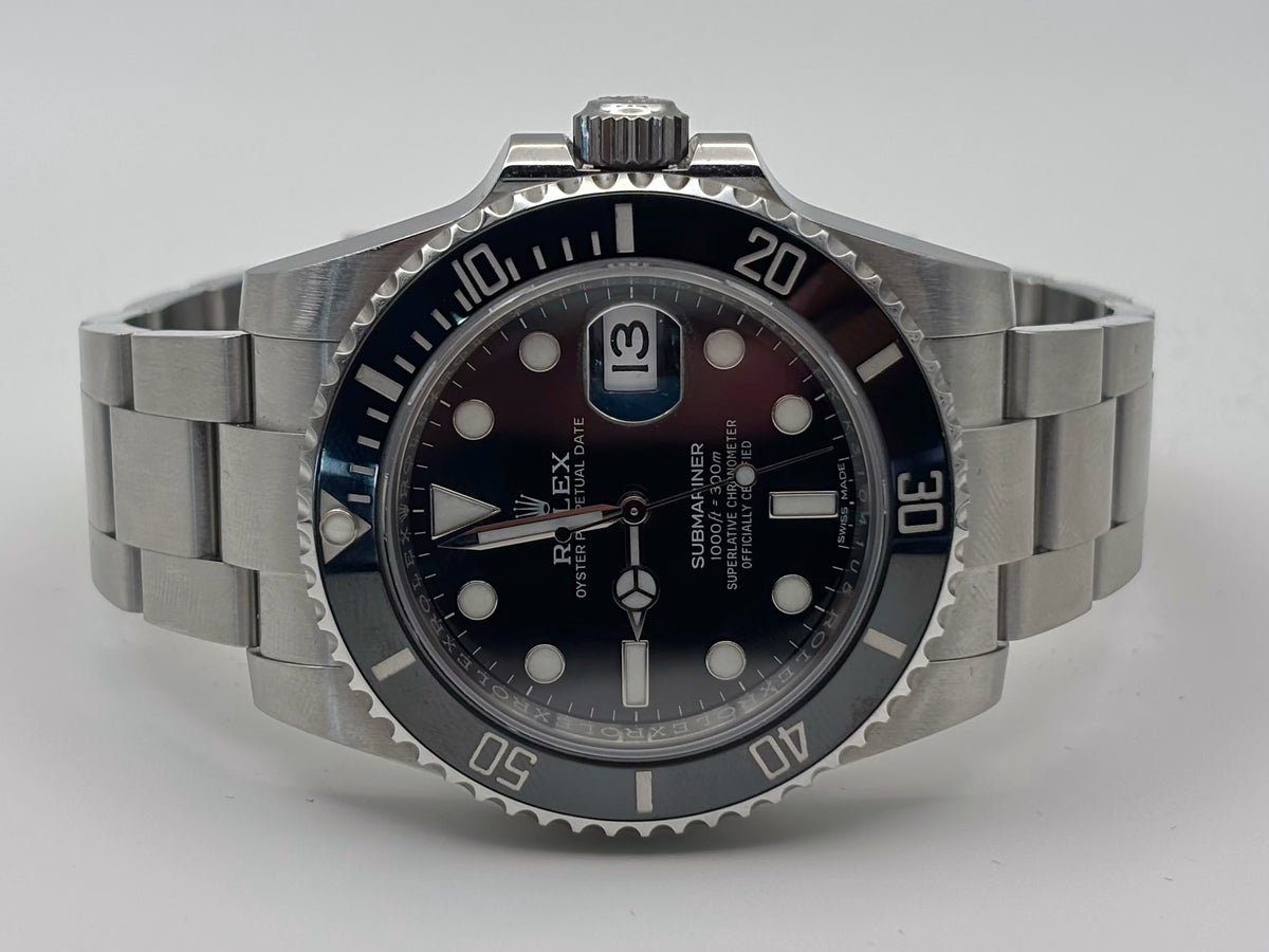 Rolex Submariner Date 116610 40mm Stainless Steel - Pre-Owned