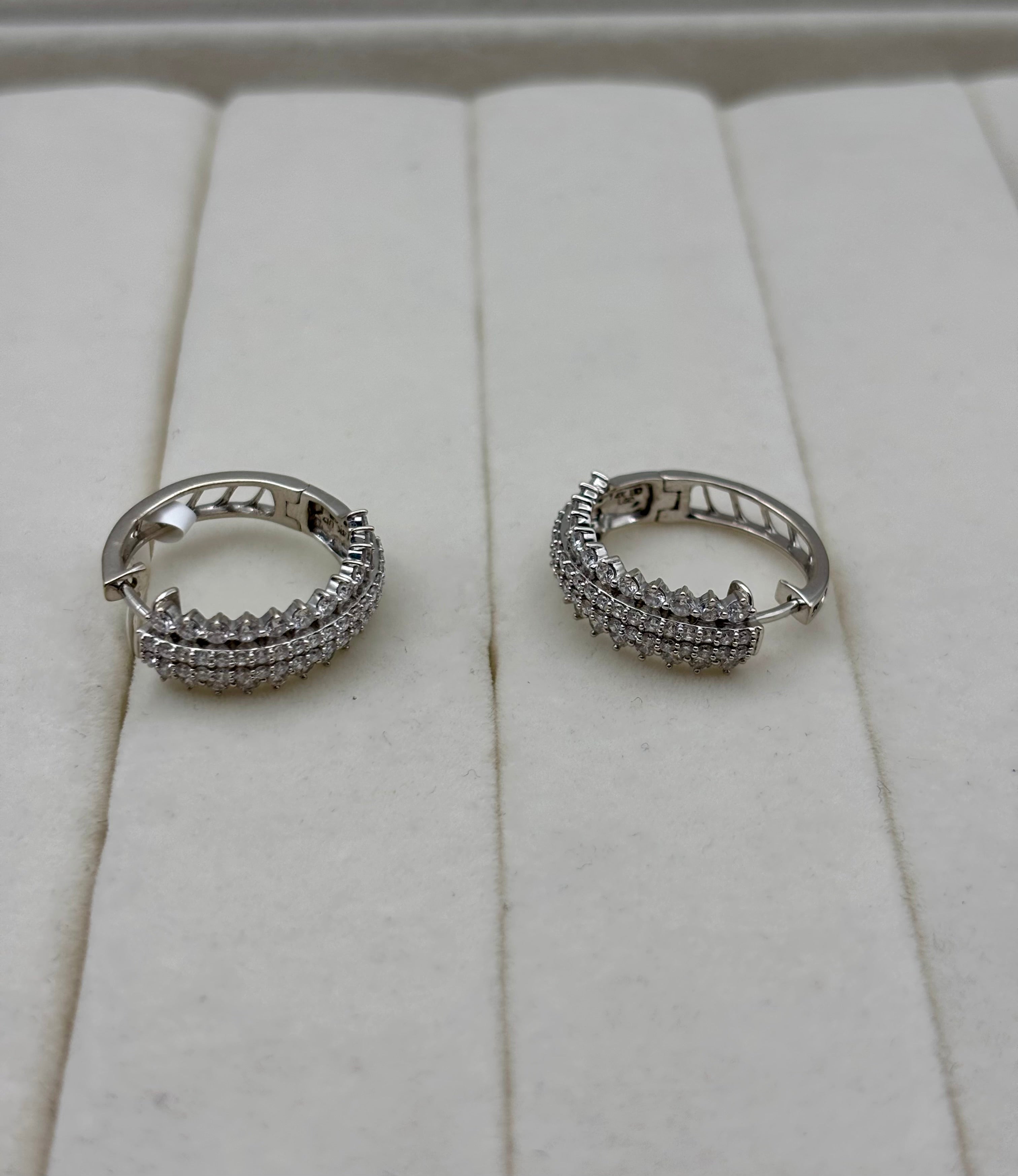 14k White Gold Diamond Hoop Earrings