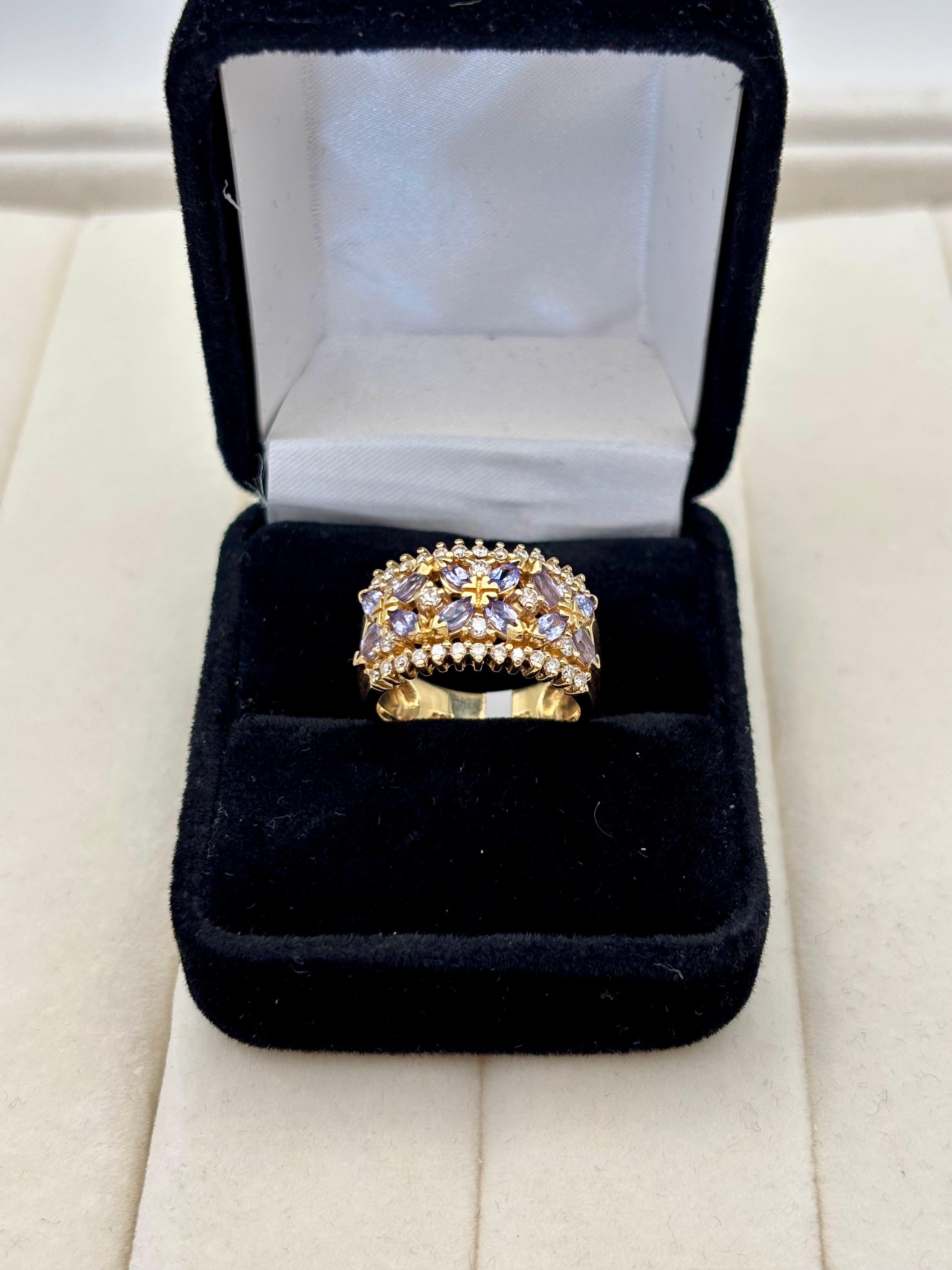 14K Yellow Gold Diamond Blue Stone Fancy Ring