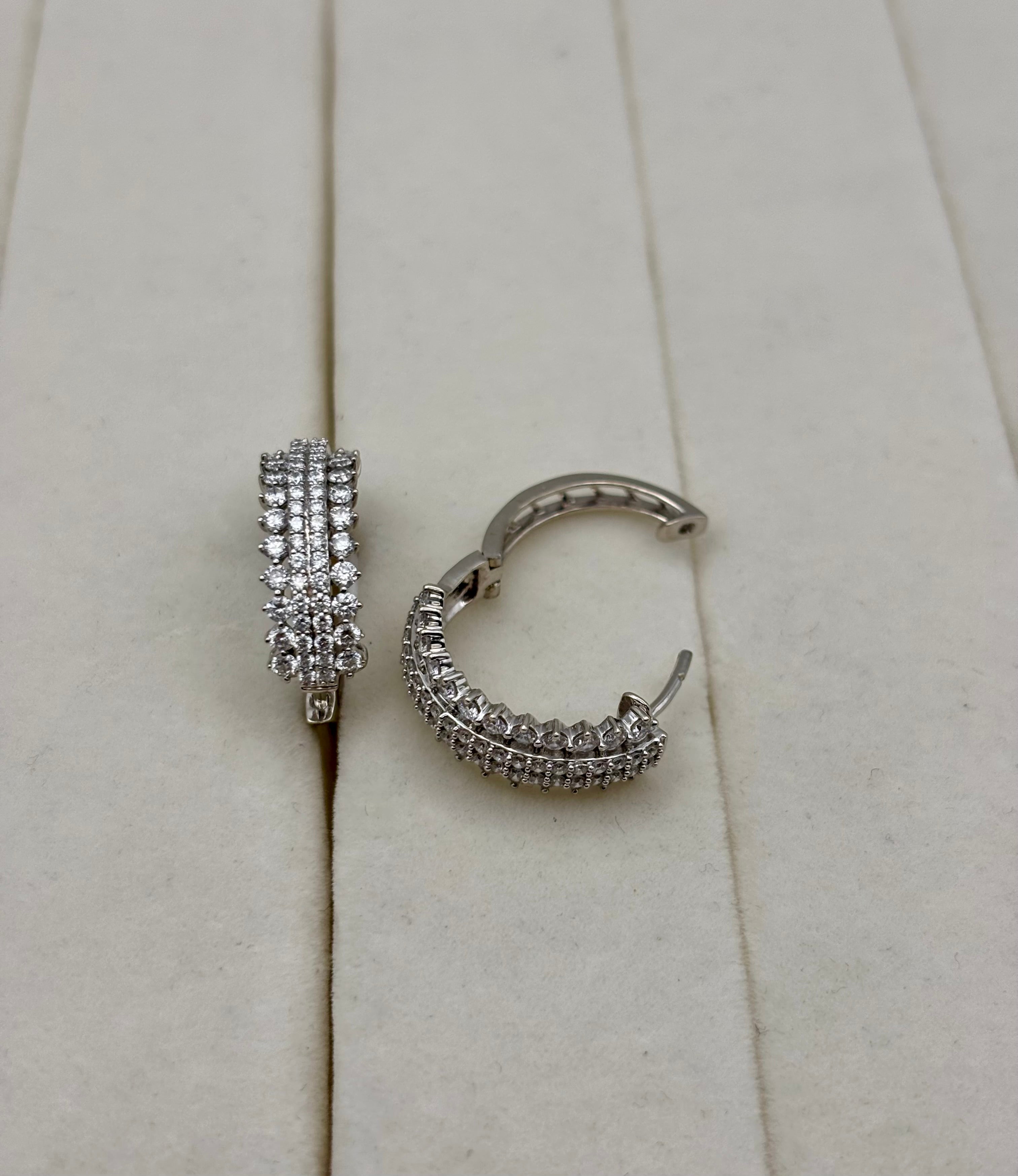 14k White Gold Diamond Hoop Earrings