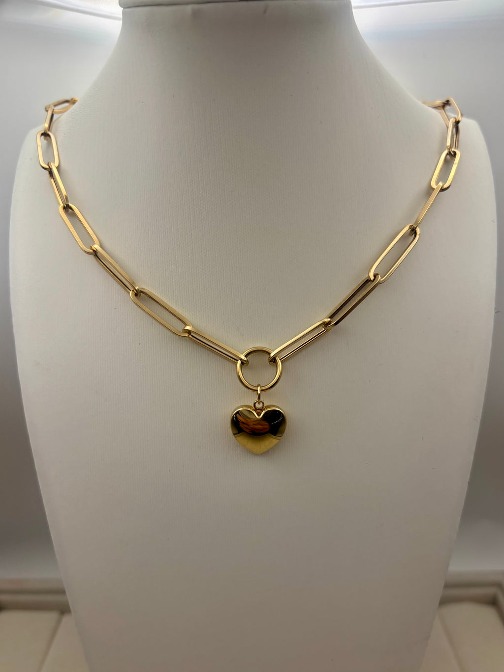 14k Yellow Gold Paperclip Heart Pendant Necklace