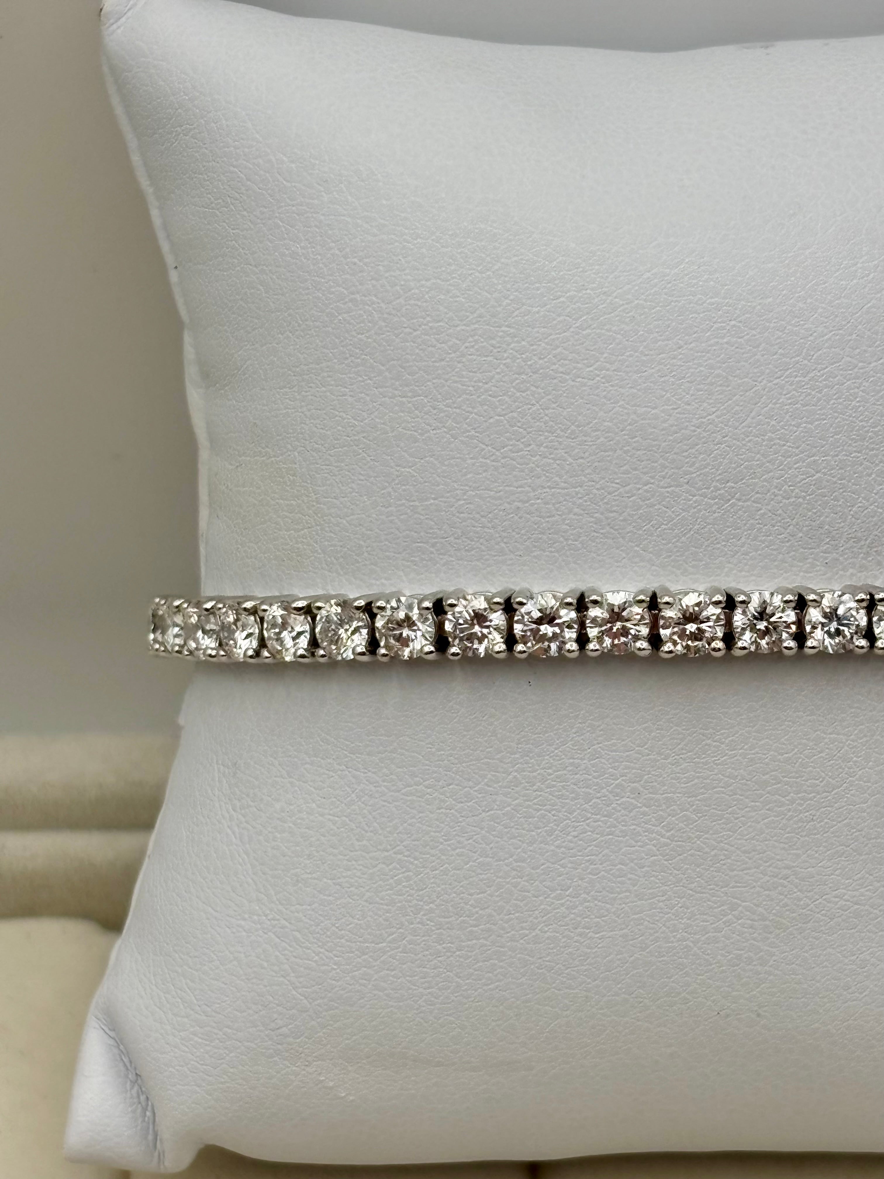 14k White Gold Lab Grown Diamond Tennis Bracelet