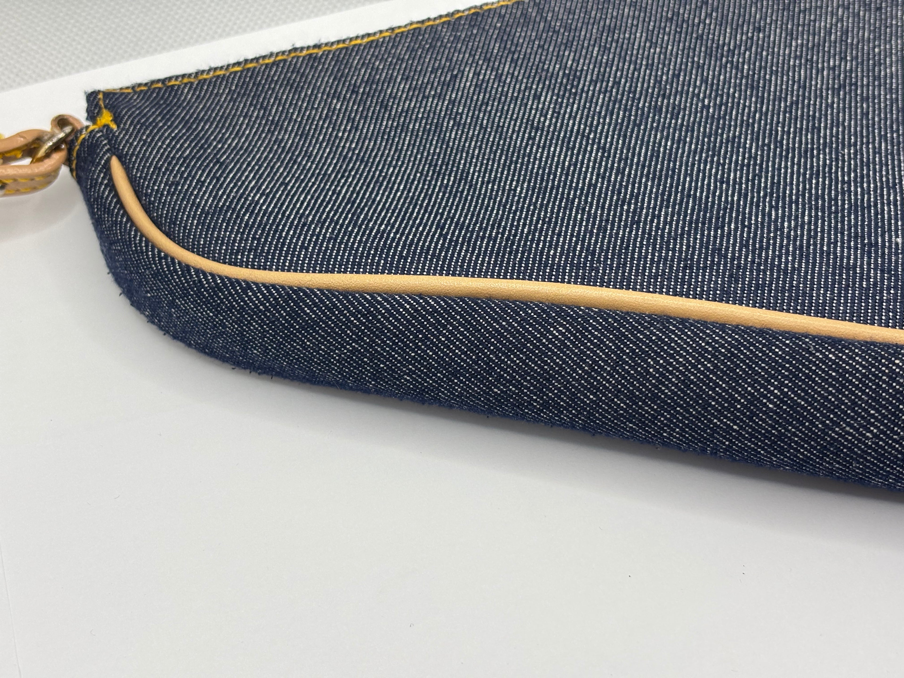 Christian Dior Denim Saddle Pochette Blue Jean Shoulder Bag Gold Hardware