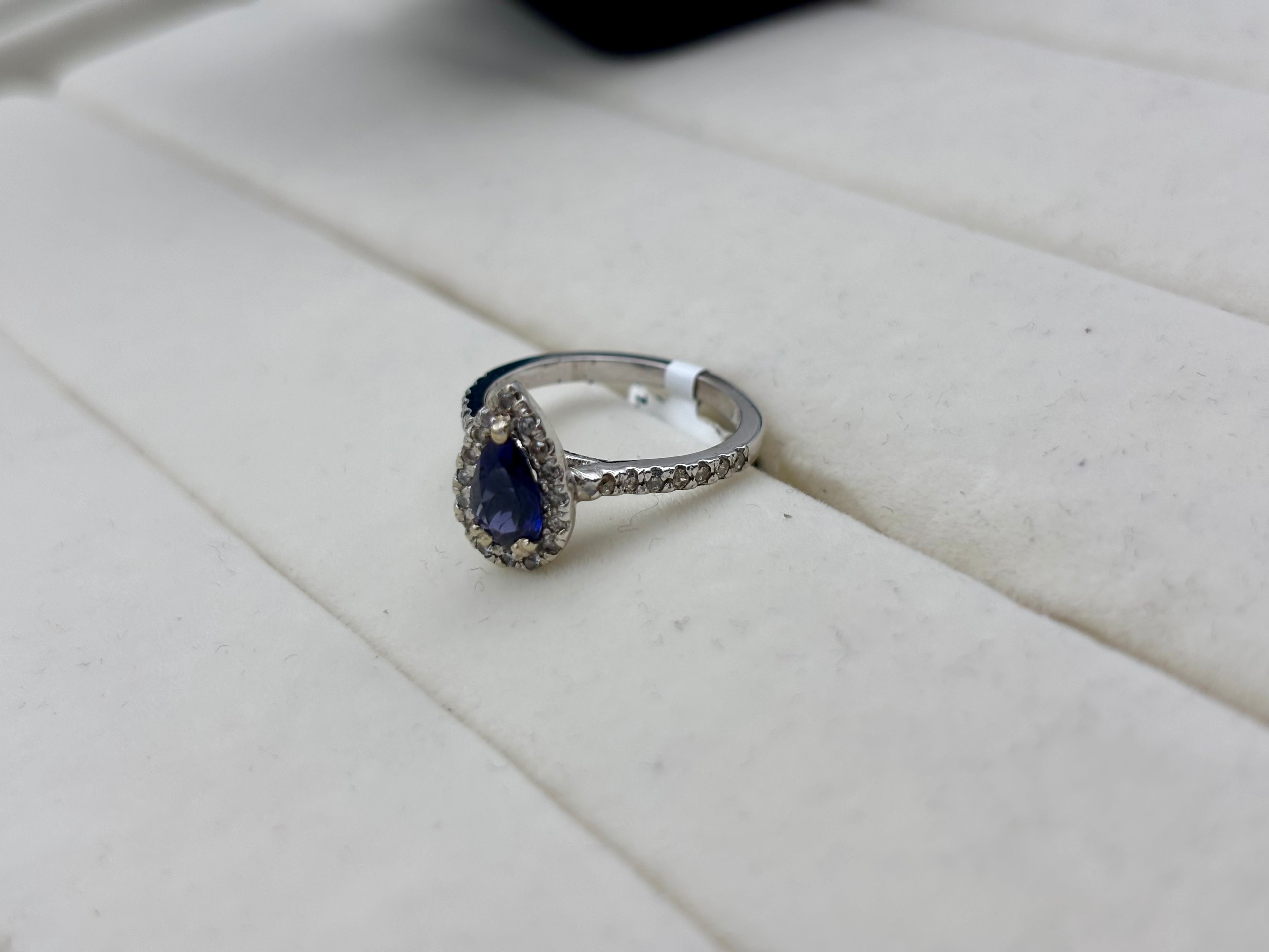 14K White Gold Pear-Shaped Sapphire Diamond Ring