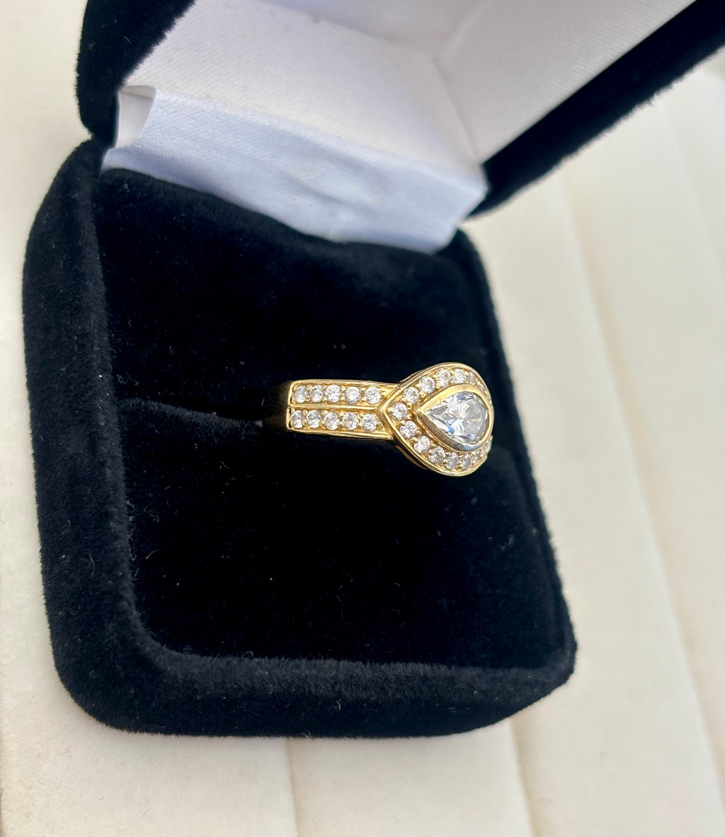 14k Yellow Gold Pear Cut Halo Ring