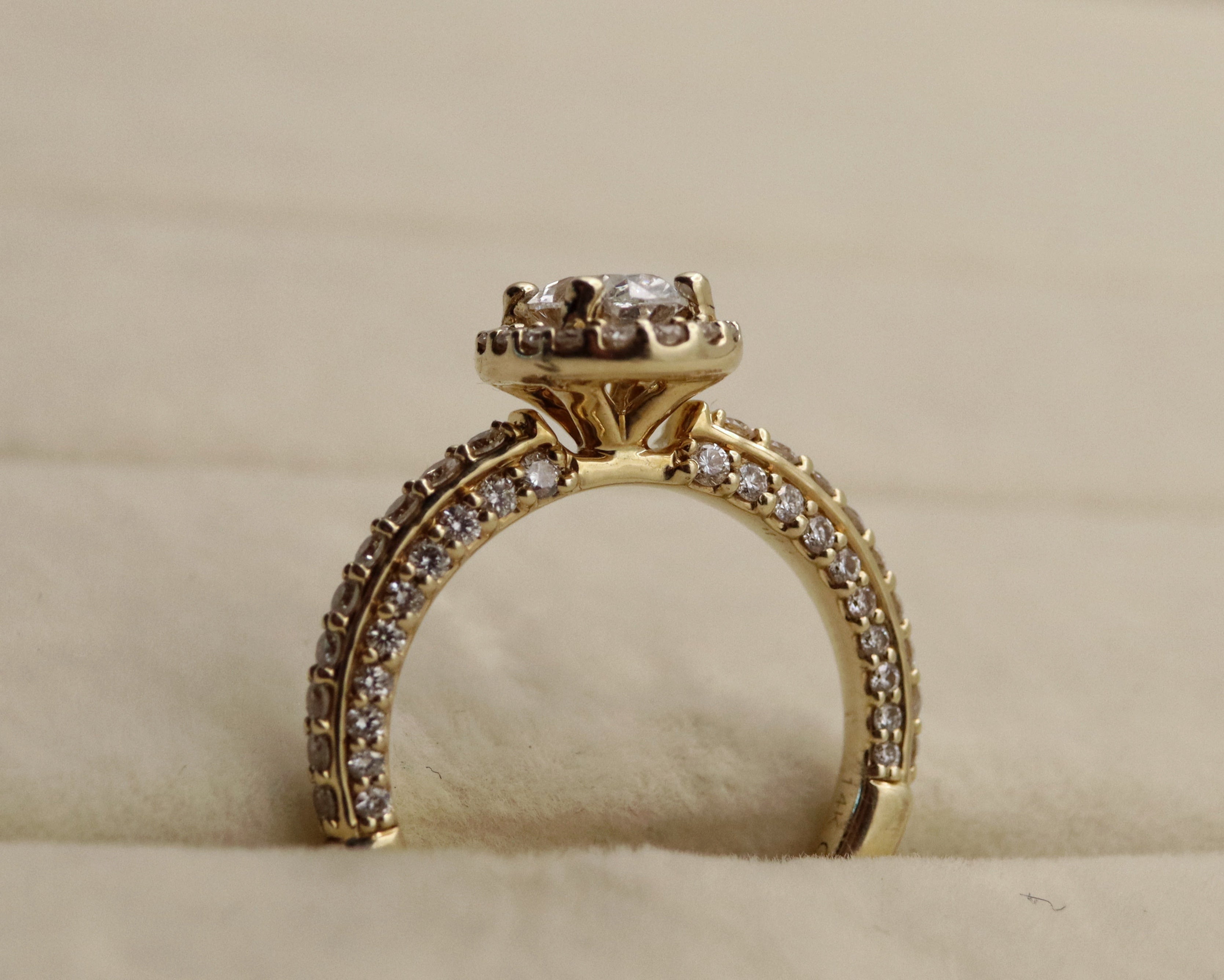 14k Yellow Gold Oval Diamond Halo Ring