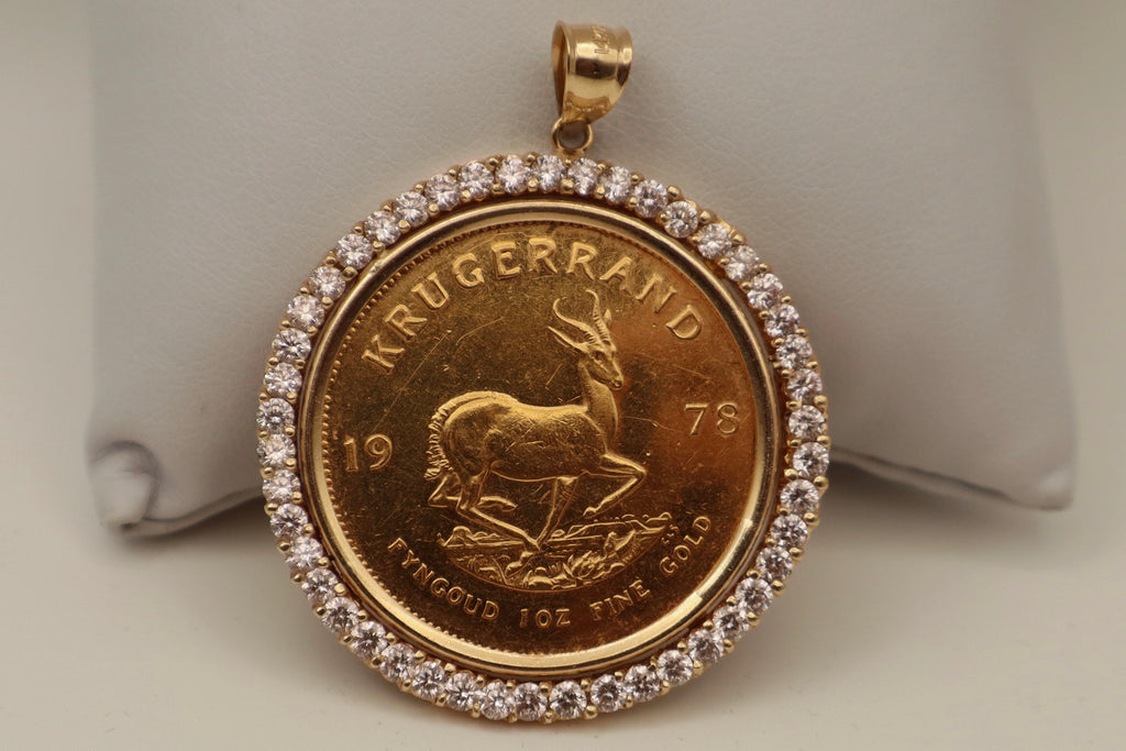 1978 1 oz Krugerrand Gold Coin Pendant in 14k Yellow Gold Accent Diamond Bezel