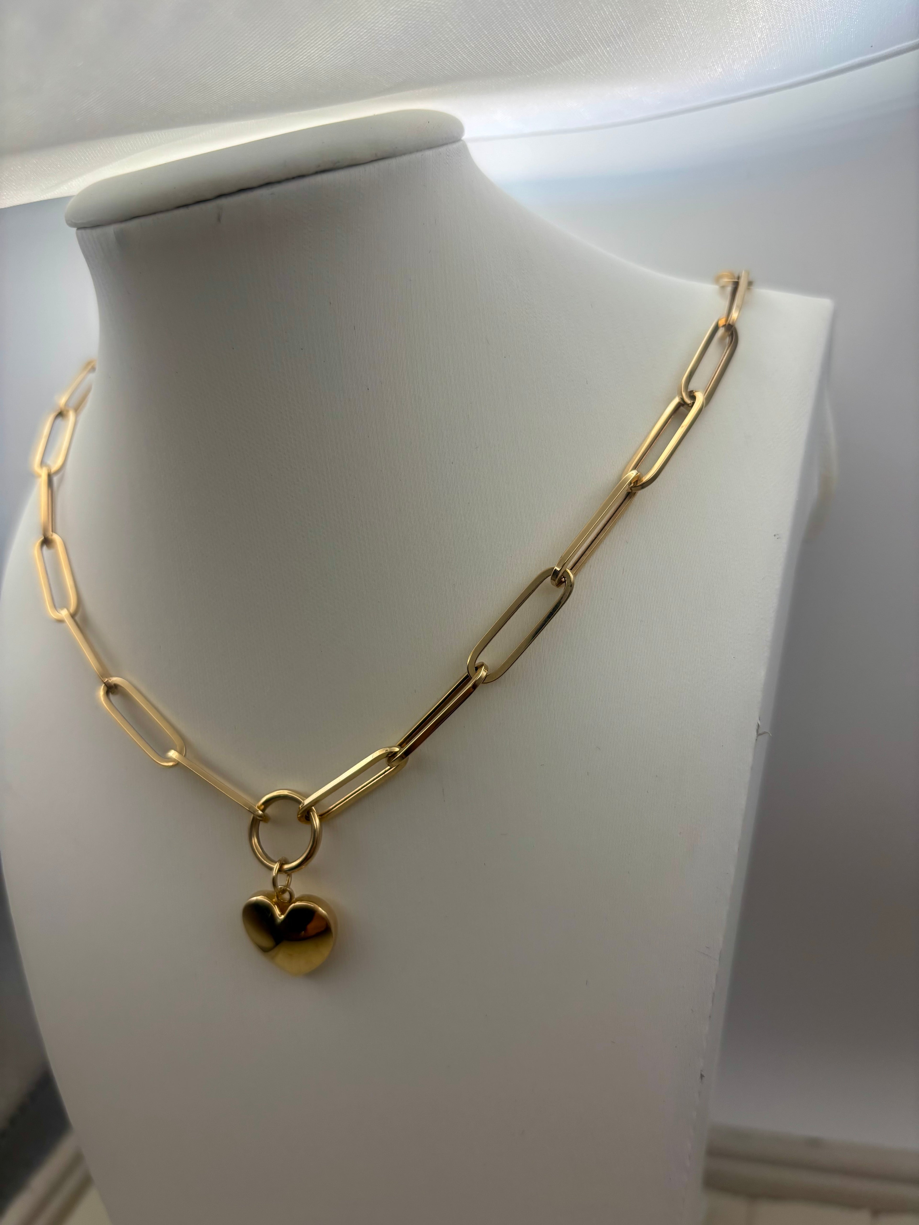 14k Yellow Gold Paperclip Heart Pendant Necklace