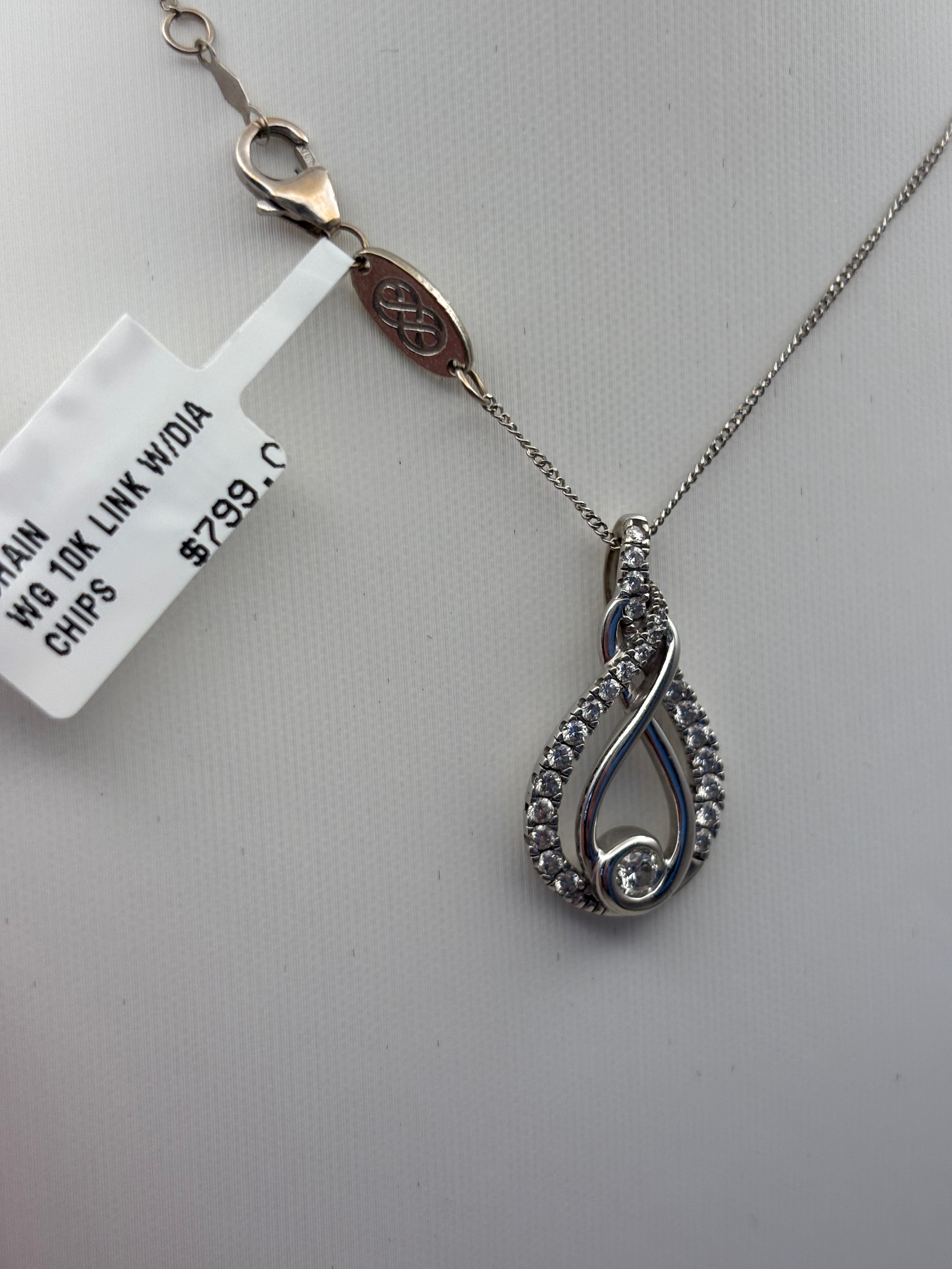 10K White Gold Diamond Teardrop Pendant Necklace